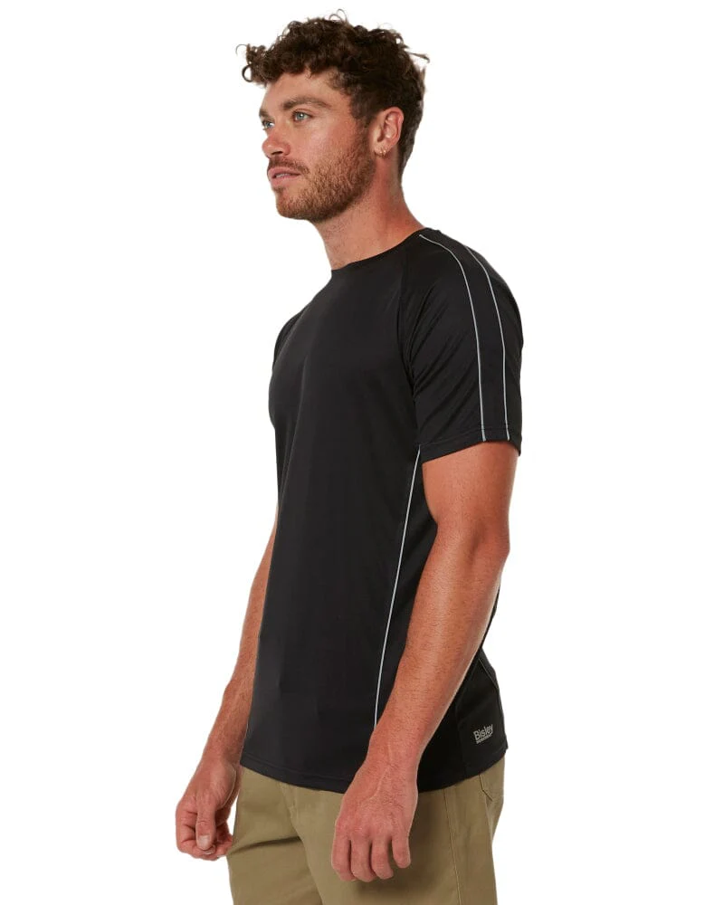 Cool Mesh Tee With Reflective Piping - Black - Image 3
