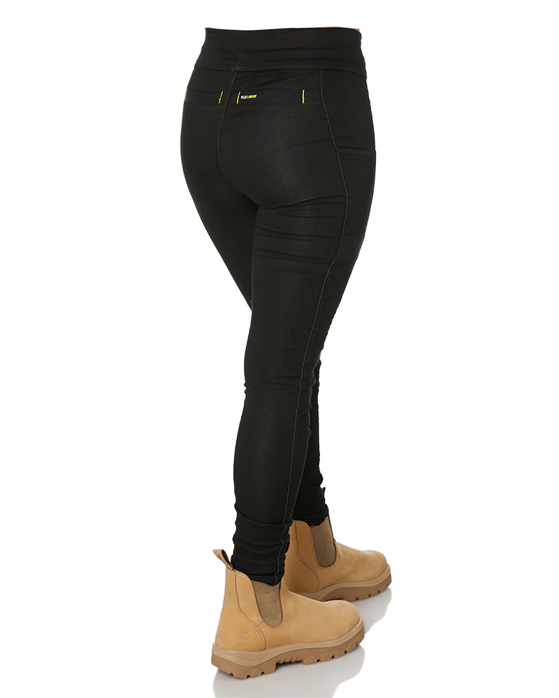 Women's Flex and Move Jeggings - Black - Image 5