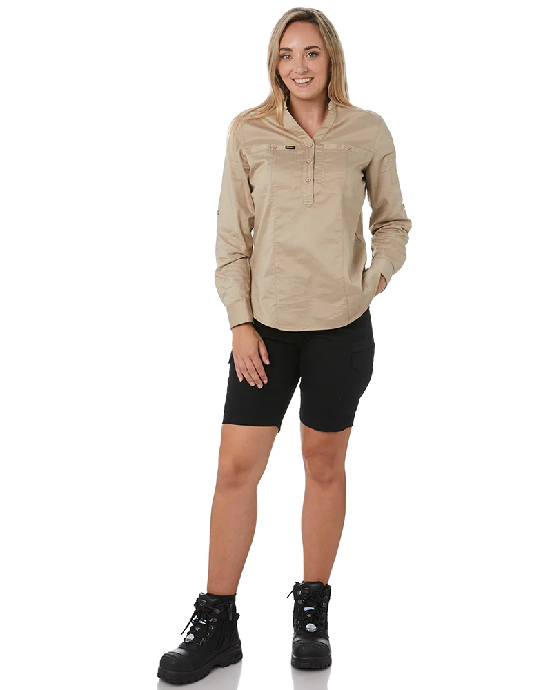 Womens Flex and Move Cargo Short - Black - Image 2