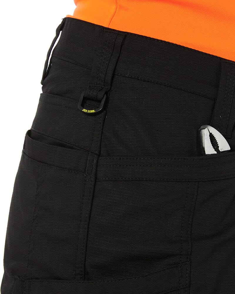 Womens X Airflow Stretch Ripstop Vented Cargo Short - Black - Image 7