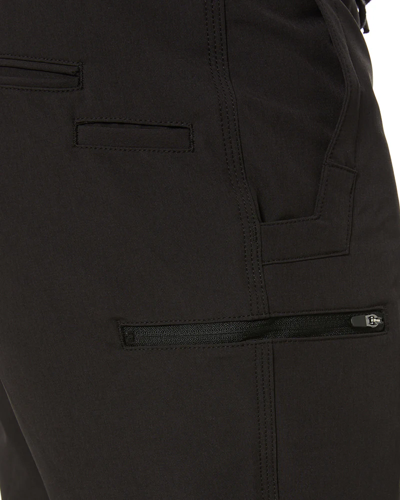 Jet-Lite Hybrid Shorts - Black - Image 6